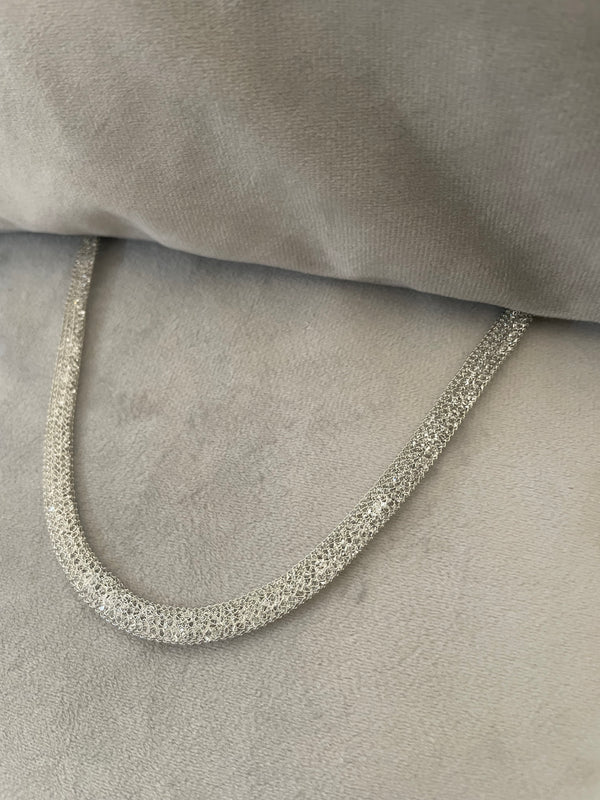 Miriyam shiny silver necklace