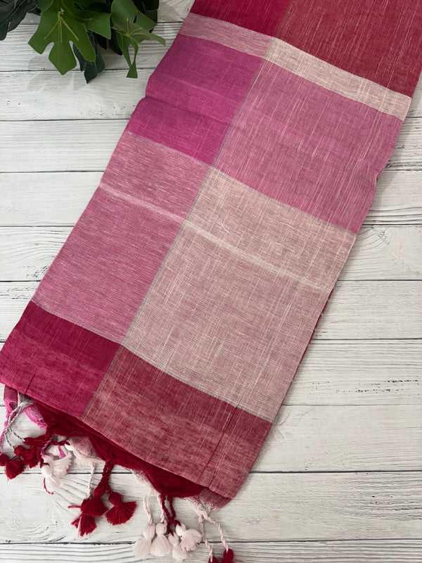 Checks semi Linen Saree MS8654