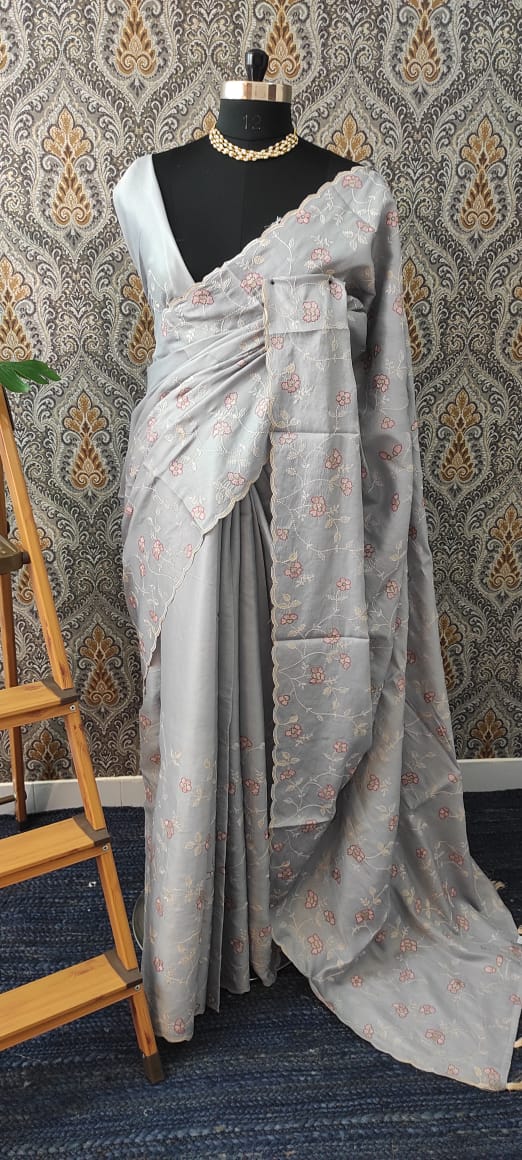 Kosa Tussar silk saree with embriodery and scalloped border - MS8177 Ash
