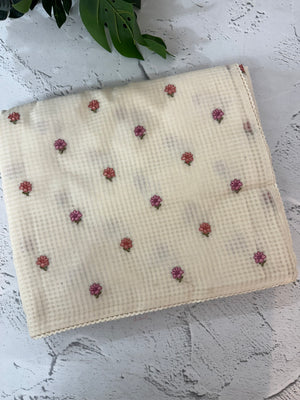 Moonga Kota checks saree with embroidery MSH244 Offwhite