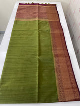 Soft silk sarees with contrast pallu & blouse MJL890