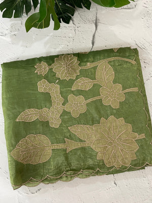 Soft crush Organza saree with embroidery and applique work MS14764