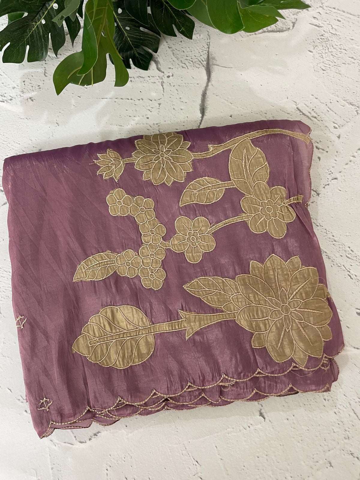 Soft crush Organza saree with embroidery and applique work MS14764
