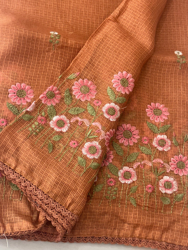 Soft kota checks saree with embroidery MSKC352