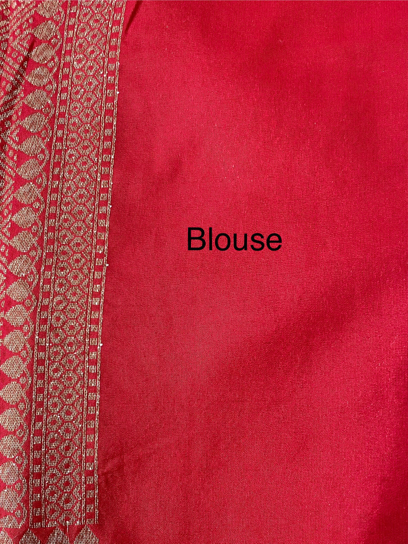Banarasi semi katan saree with contrast border SHKNTNM - BottleGreen to Red