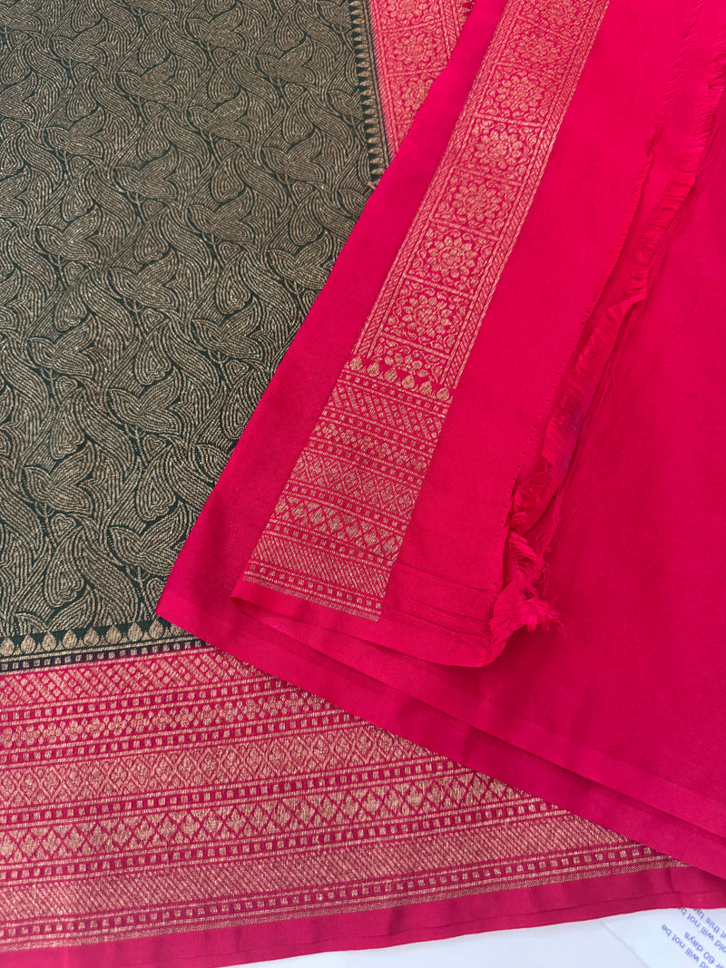 Banarasi semi katan saree with contrast border MS6665- DarkGreen to Pink