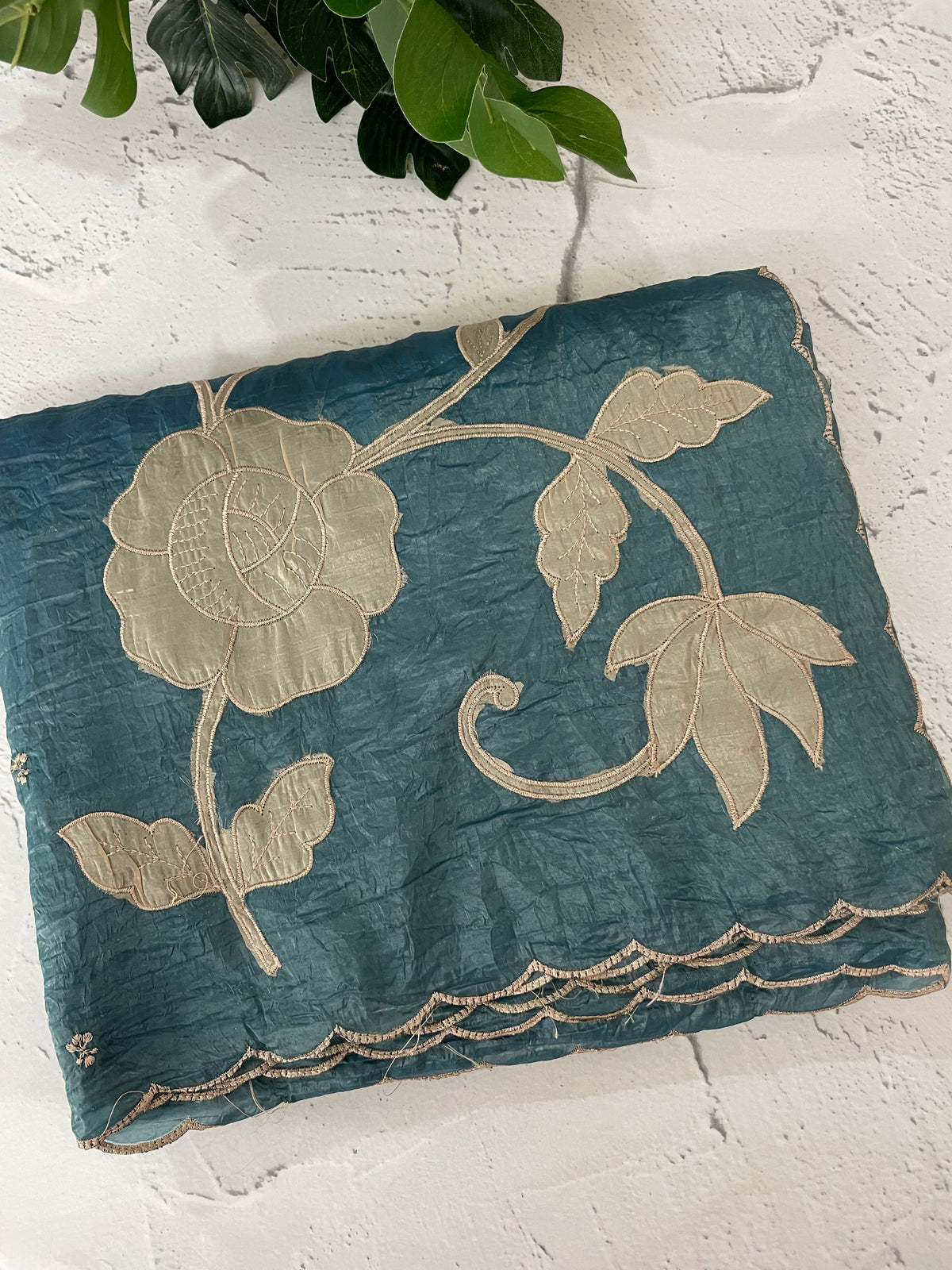 Soft crush Organza saree with embroidery and applique work MS14764