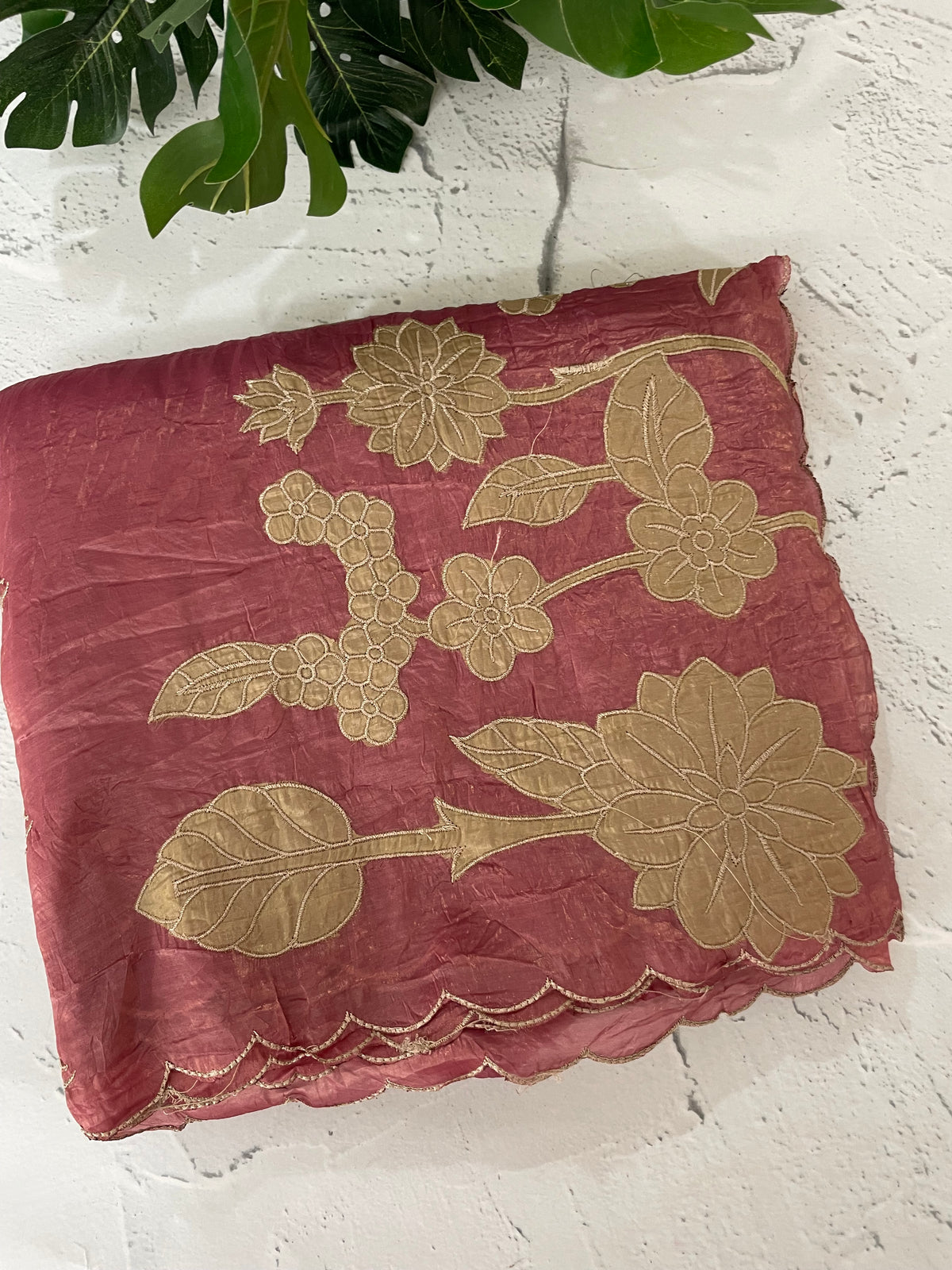 Soft crush Organza saree with embroidery and applique work MS14764