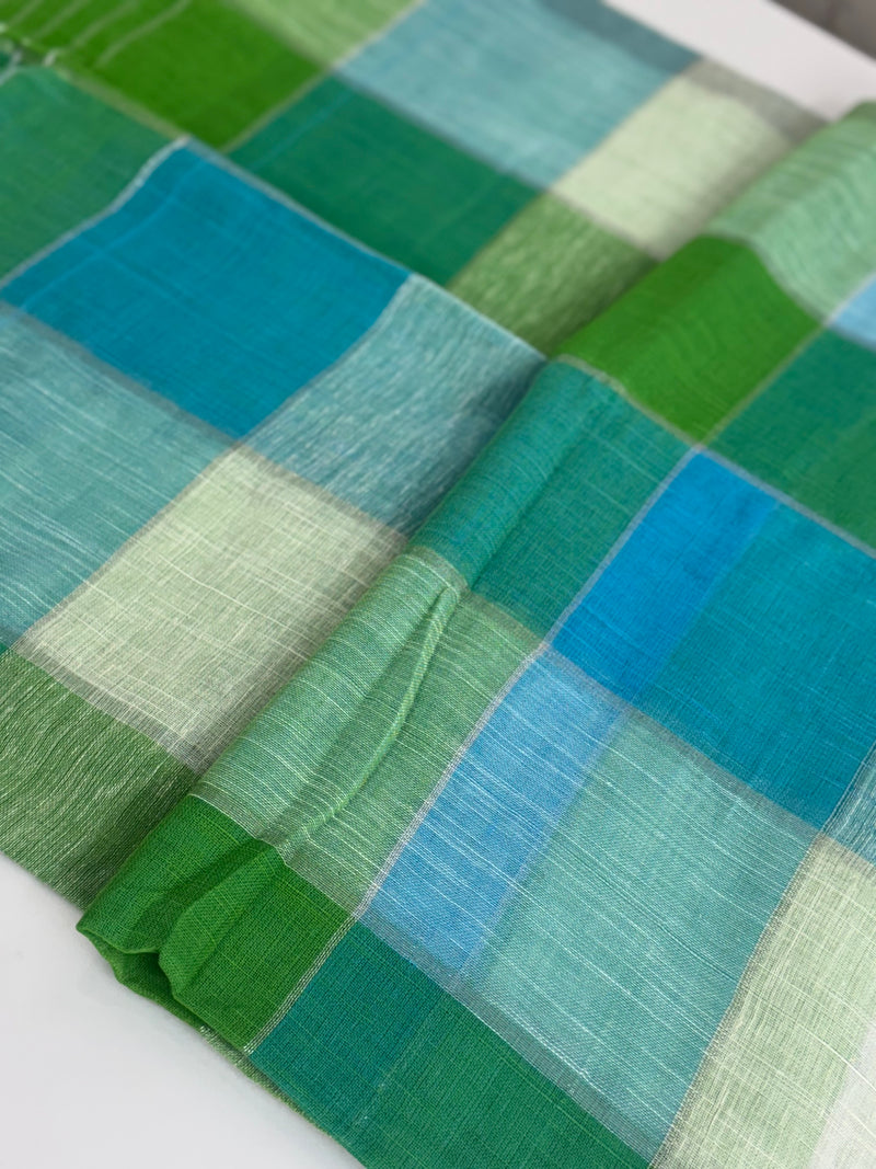Checks semi Linen Saree MS8654