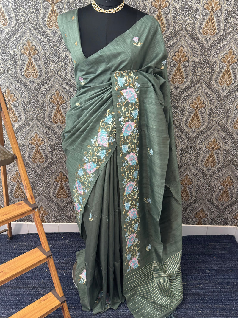 Blended tussar silk saree with cross stitch embroidery - MS78911